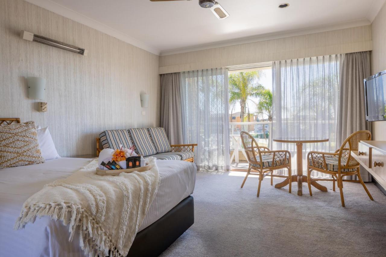 טונקרי South Pacific Palms Motor Inn מראה חיצוני תמונה