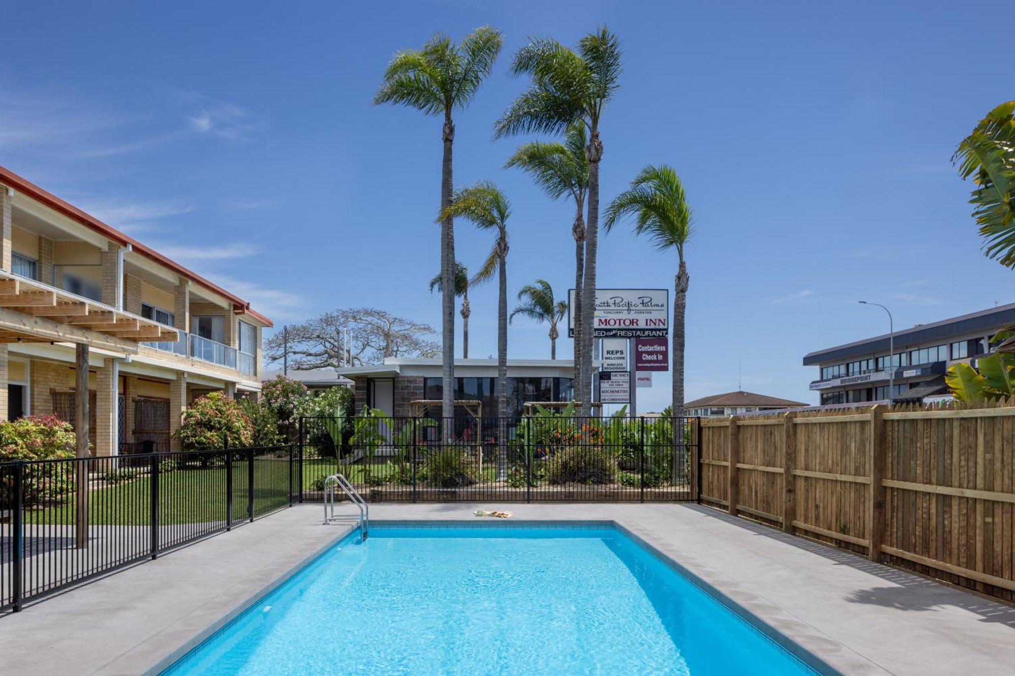 טונקרי South Pacific Palms Motor Inn מראה חיצוני תמונה